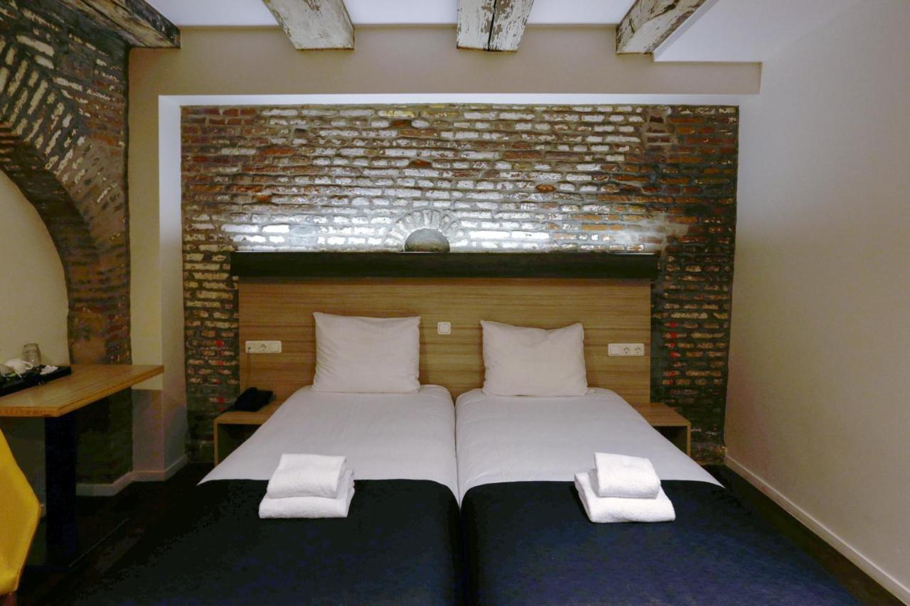 City Hotel Amsterdam Bagian luar foto