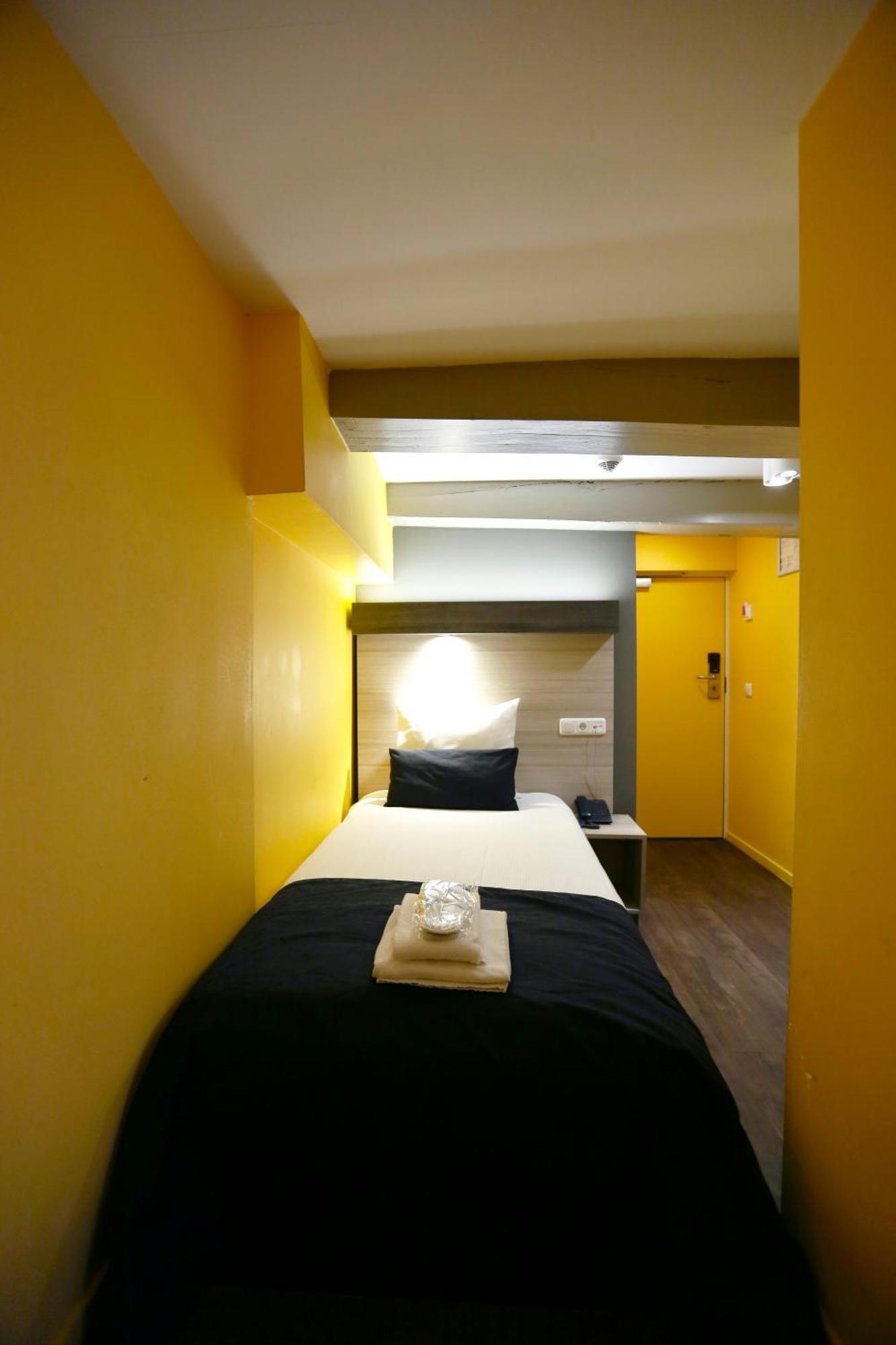 City Hotel Amsterdam Bagian luar foto